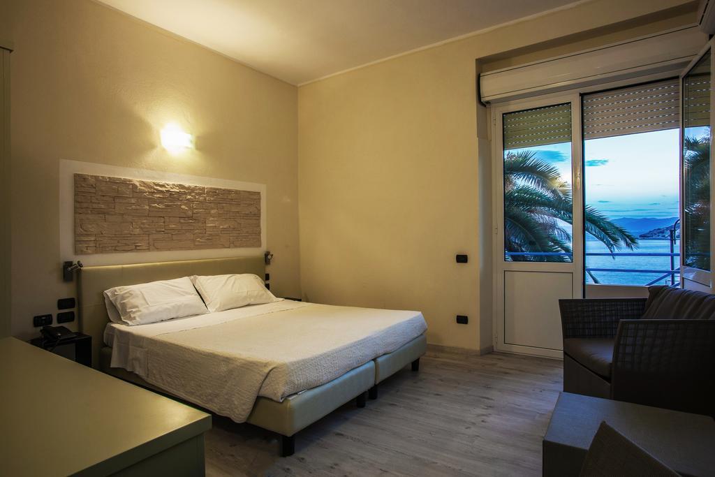 Hotel Calamosca Cagliari Esterno foto